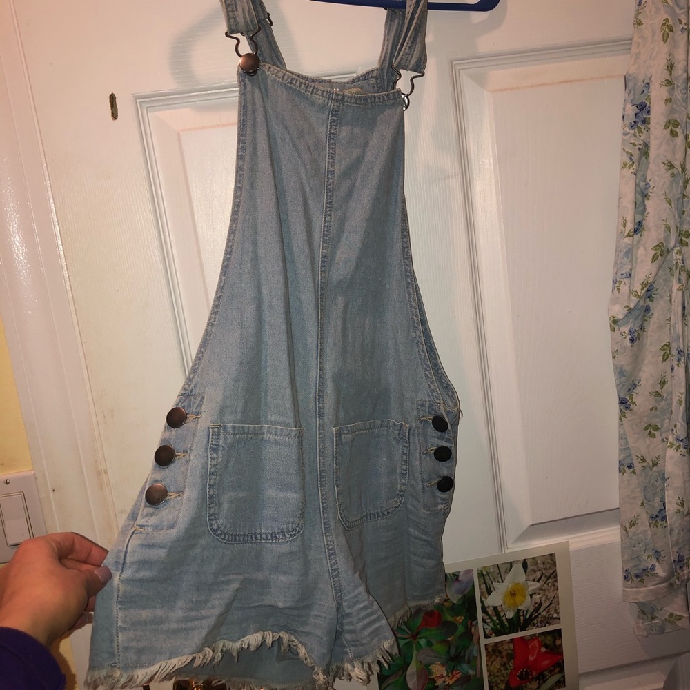 Overall shorts